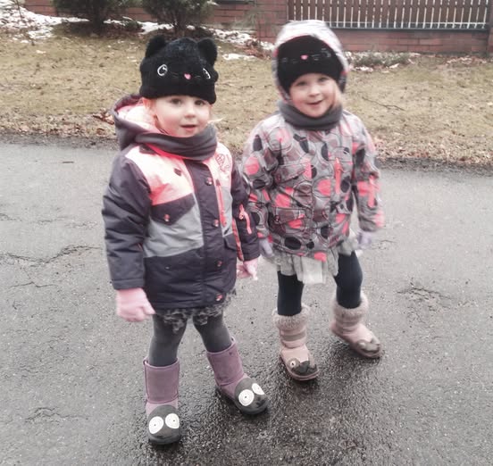 Tak&nbsp;samo czy&nbsp;inaczej – jak ubierać multi dzieci?