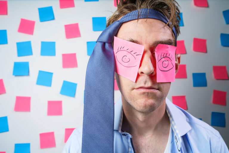 Kto jest bez&nbsp;grzechu, niech&nbsp;pierwszy rzuci kamieniem.