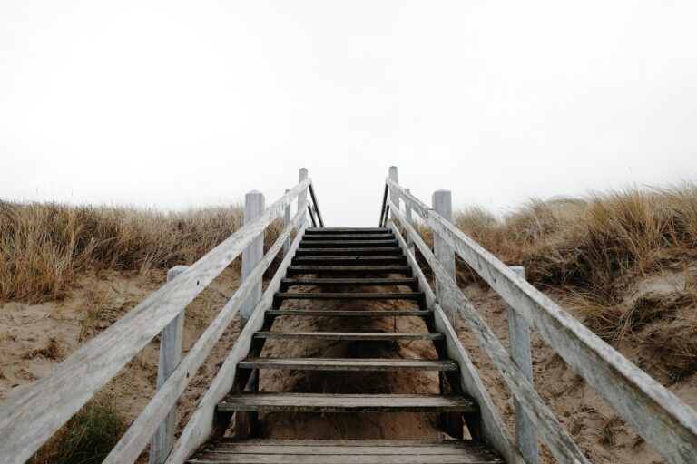 Trudniejsze od&nbsp;wychowywania dzieci jest udawanie, że&nbsp;nie&nbsp;jest to&nbsp;trudne.